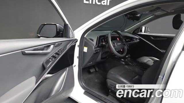 Kia Niro 2022 — Şəkil 10/20