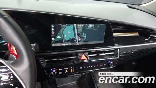Kia Niro 2022 — Şəkil 14/20