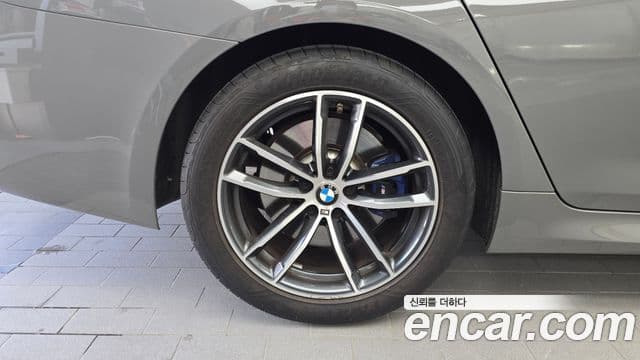 BMW 5 Series 2022 — ფოტო 5/20