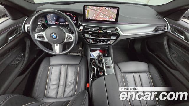 BMW 5 Series 2022 — ფოტო 7/20