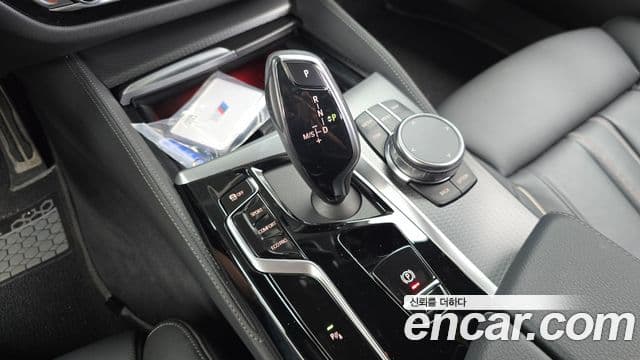 BMW 5 Series 2022 — фото 9 из 20