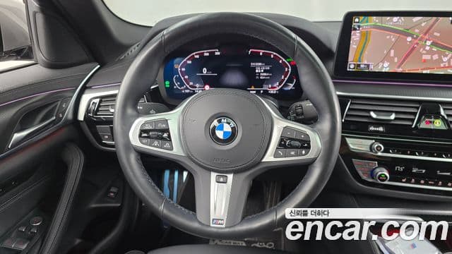 BMW 5 Series 2022 — ფოტო 12/20