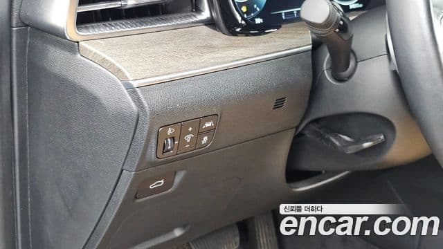 Kia K5 2022 — ფოტო 18/20