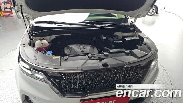Kia Carnival 2022 — фото 5 из 20