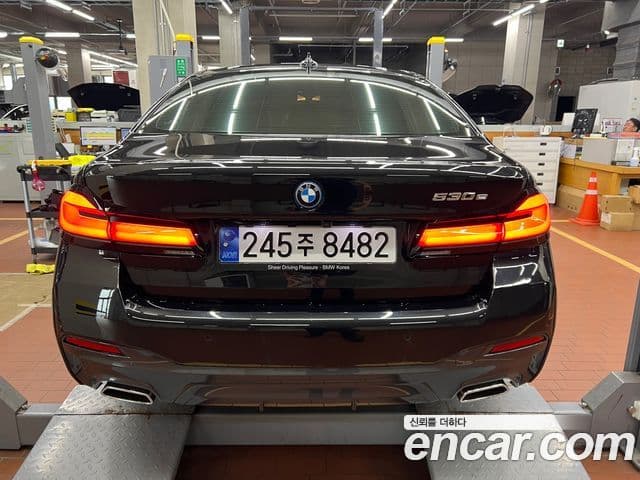 BMW 5 Series 2023 — Şəkil 1/5