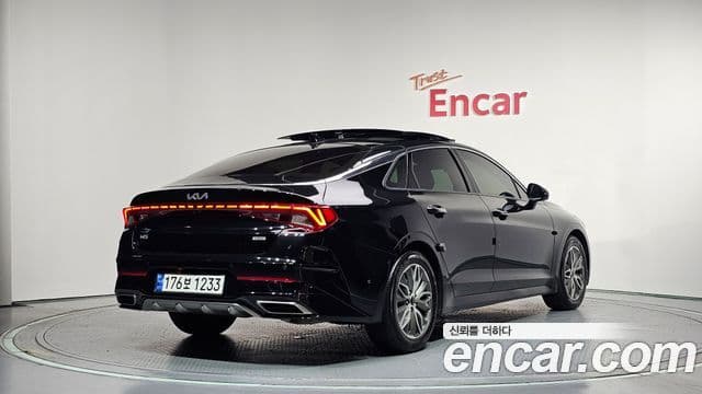 Kia K5 2023 — Şəkil 2/20