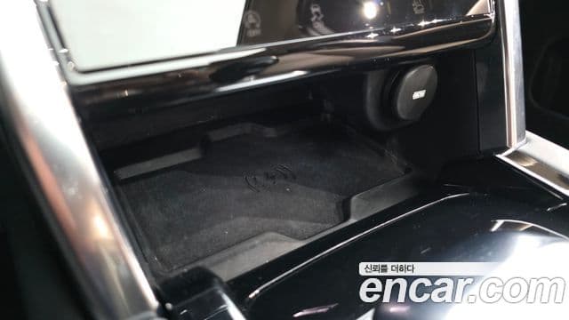 Land Rover Discovery Sport 2020 — Photo 32/41