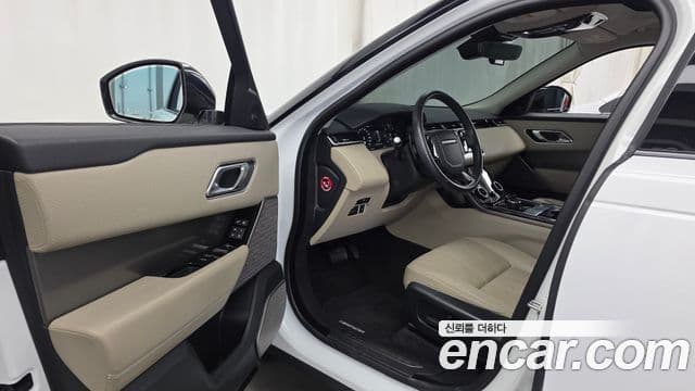 Land Rover Range Rover Velar 2019 — ფოტო 10/20