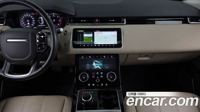 Land Rover Range Rover Velar 2019 — ფოტო 14/20