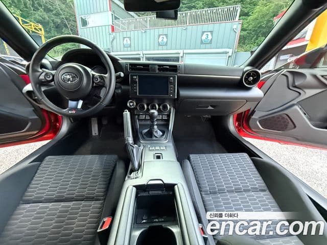Toyota GR86 2025 — Photo 8/13