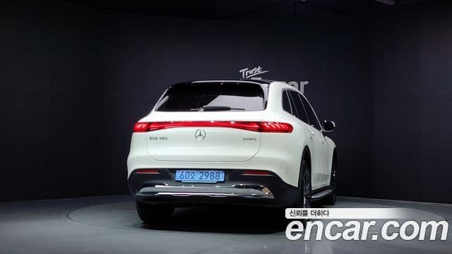 Mercedes-Benz EQS SUV 2024 — ფოტო 12/39