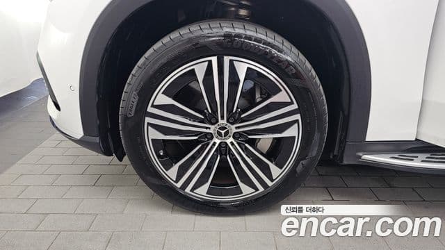 Mercedes-Benz EQS SUV 2024 — ფოტო 15/39