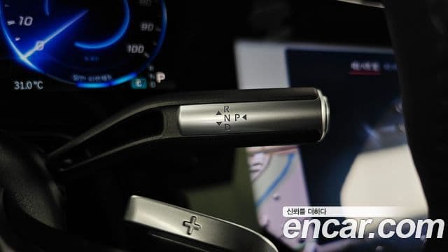 Mercedes-Benz EQS SUV 2024 — ფოტო 32/39
