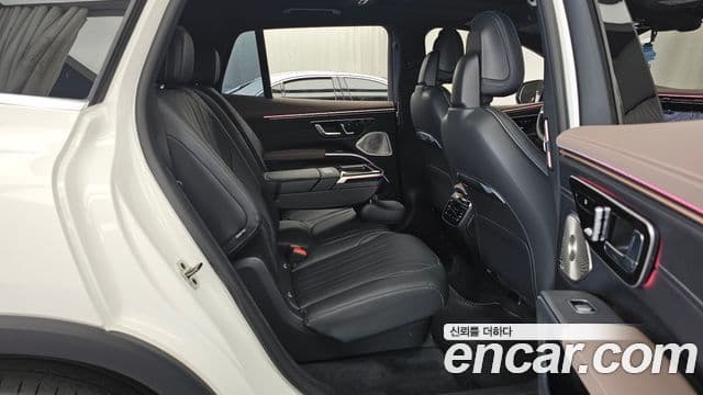 Mercedes-Benz EQS SUV 2024 — ფოტო 6/39