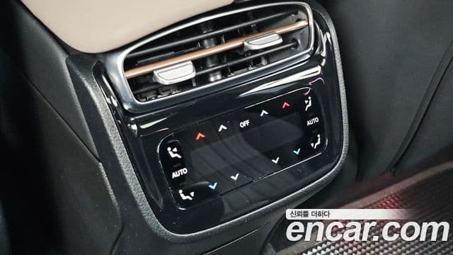 Mercedes-Benz EQS SUV 2024 — ფოტო 23/39