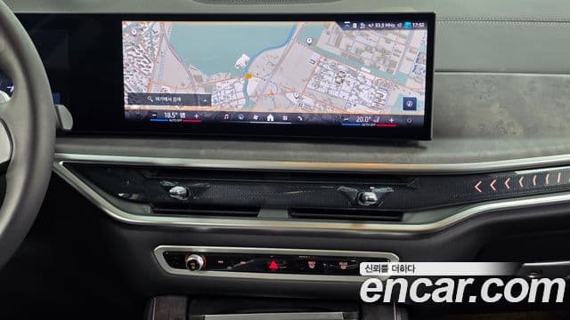 BMW X5 2025 — ფოტო 14/20