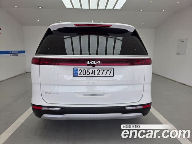 Kia Carnival 2023 — Фото 3/20