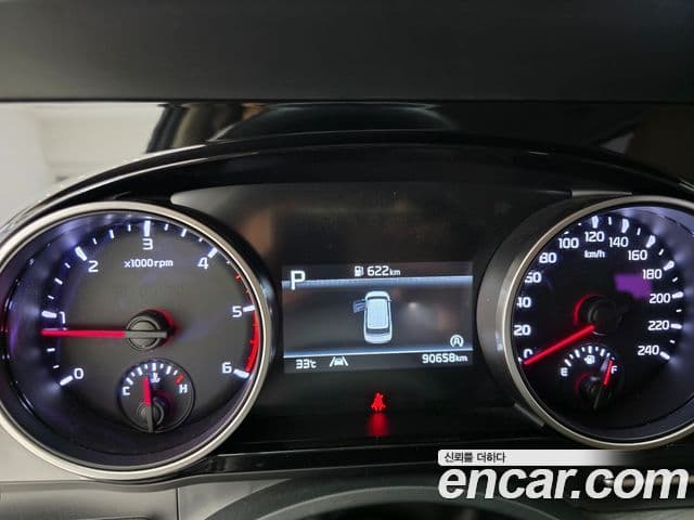Kia Carnival 2023 — Фото 6/20