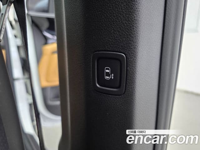Kia Carnival 2023 — Фото 13/20