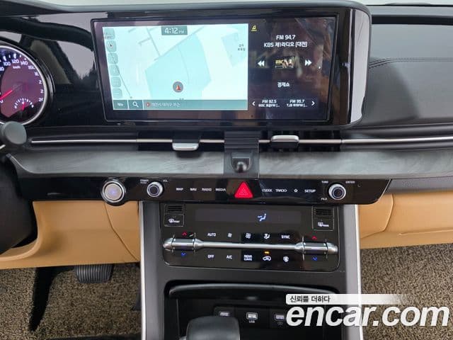 Kia Carnival 2023 — Фото 19/20