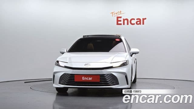 Toyota Camry 2025 — Şəkil 14/20