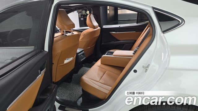 Toyota Camry 2025 — Şəkil 10/20