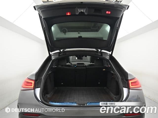 Mercedes-Benz GLE-Class 2022 — Фото 19/20