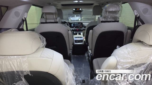 Kia Carnival 2021 — Şəkil 8/15