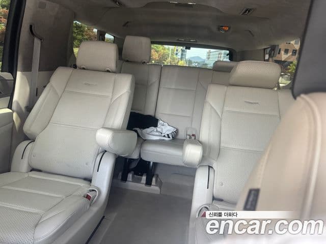 Cadillac Escalade 2023 — Photo 4/18