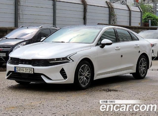 Kia K5 2023 — Şəkil 1/20