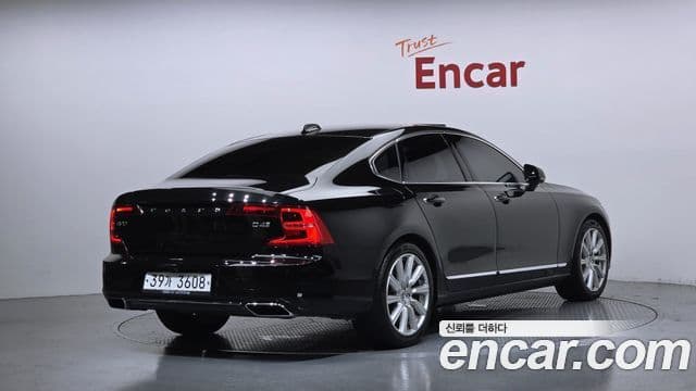 Volvo S90 2018 — Şəkil 2/20