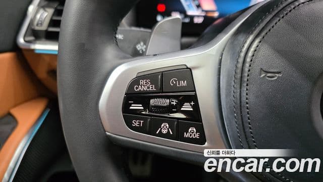 BMW 3 Series 2023 — Photo 17/31