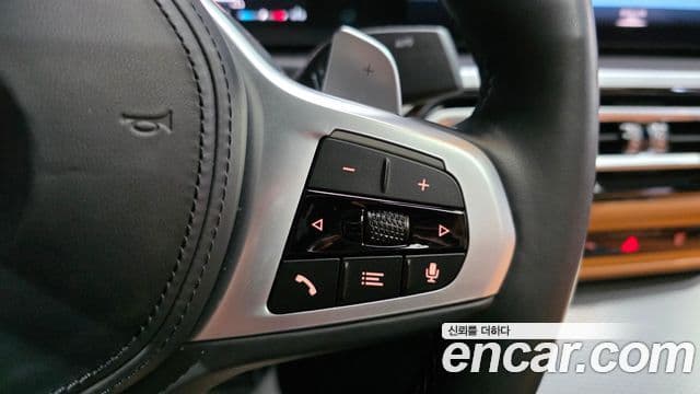 BMW 3 Series 2023 — Photo 18/31