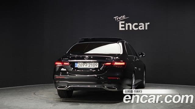 Mercedes-Benz E-Class 2022 — Şəkil 3/20