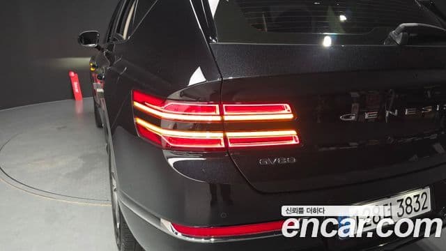 Genesis GV80 2022 — Photo 22/33