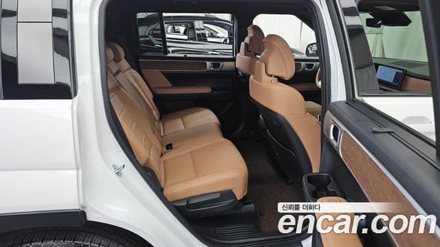 Hyundai Santa Fe 2023 — Şəkil 11/20