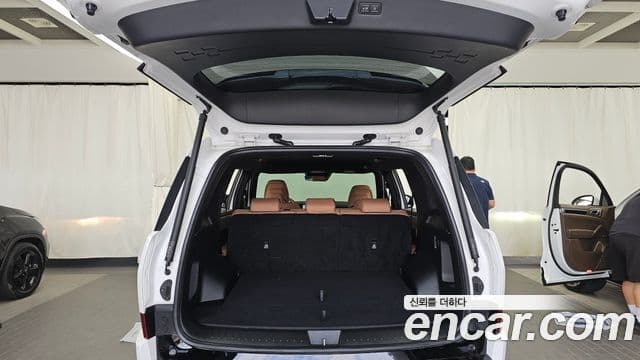 Hyundai Santa Fe 2023 — Şəkil 19/20