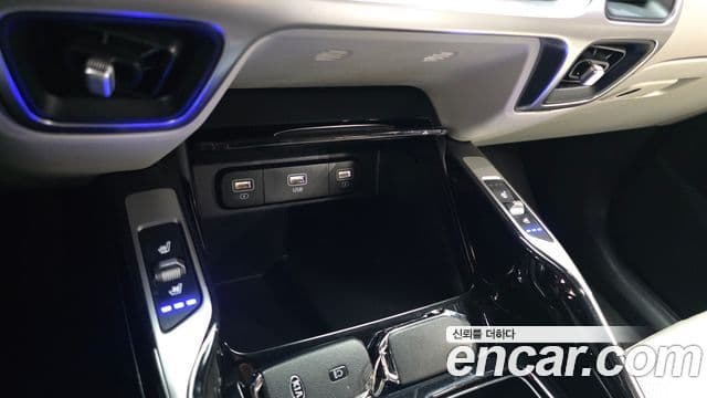 Kia Sorento 2021 — Şəkil 18/20