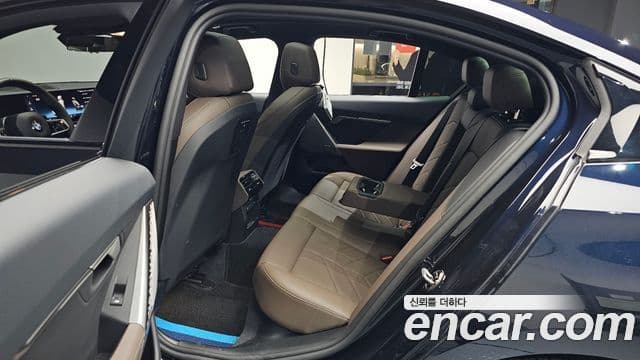 BMW 5 Series 2025 — ფოტო 11/20