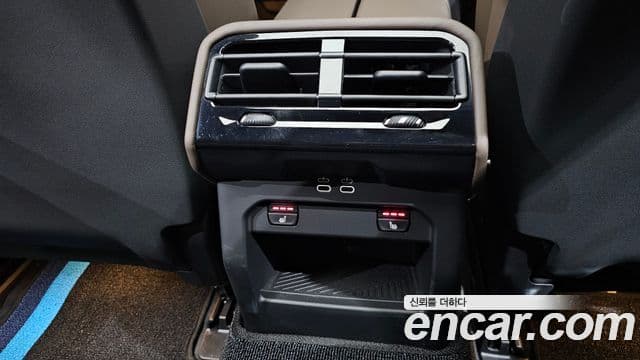 BMW 5 Series 2025 — ფოტო 19/20