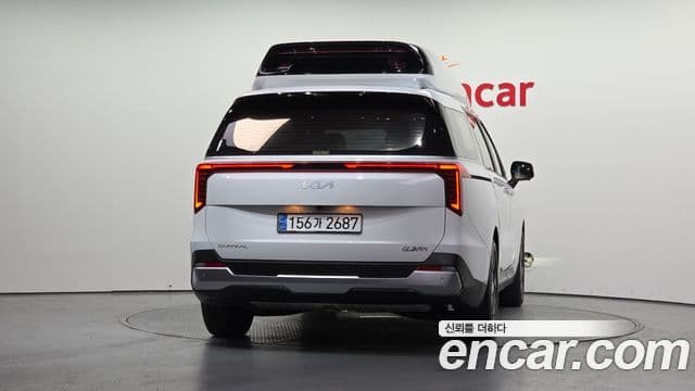 Kia Carnival 2024 — ფოტო 4/20