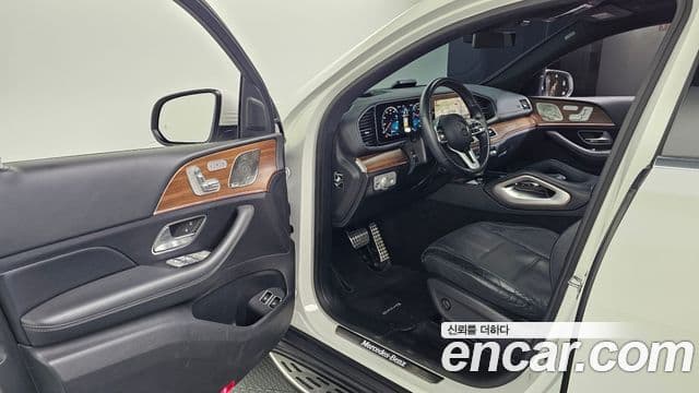Mercedes-Benz GLE-Class 2021 — Фото 10/20