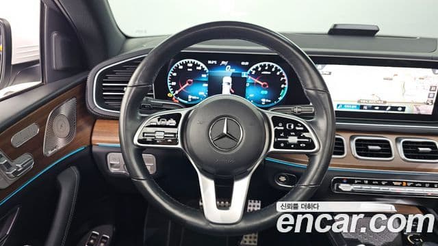 Mercedes-Benz GLE-Class 2021 — Фото 13/20