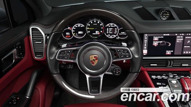 Porsche Cayenne 2021 — Фото 14/20