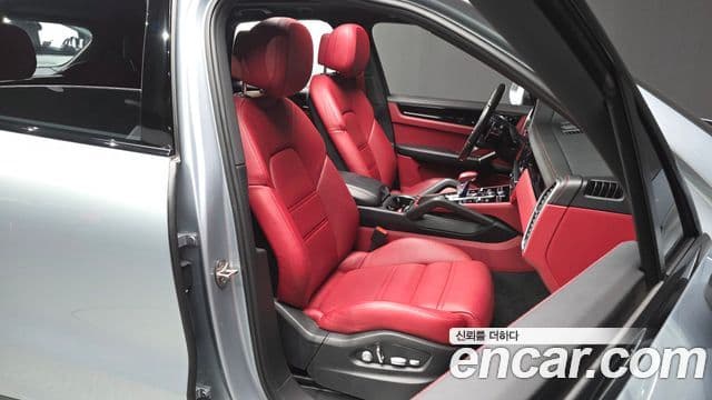 Porsche Cayenne 2021 — Şəkil 8/35