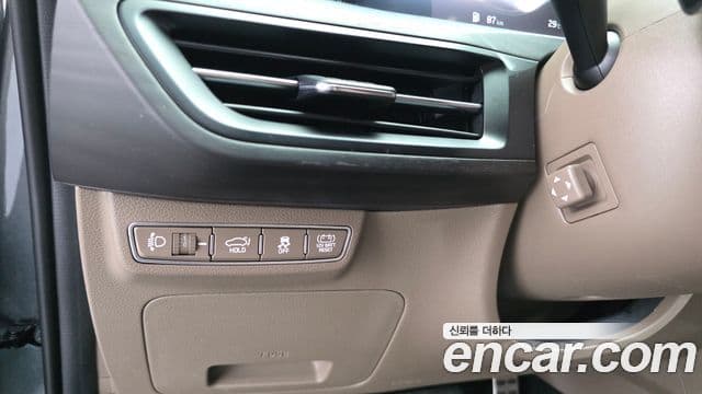 Kia K8 2023 — Şəkil 19/20