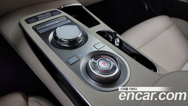 Genesis GV70 2021 — фото 9 из 20