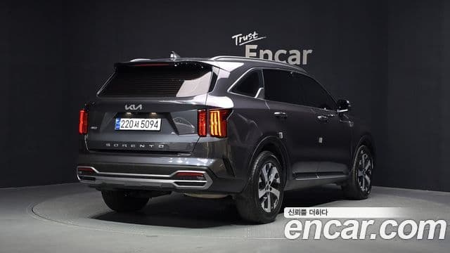 Kia Sorento 2022 — Şəkil 2/20