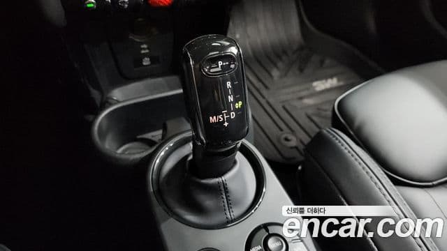Mini Cooper S 2024 — ფოტო 9/20