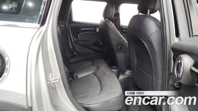 Mini Cooper S 2024 — ფოტო 12/20